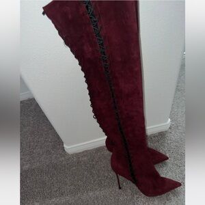 Luxury, designer Sergio Rossi Elegant Burgundy Over-the-Knee Boots sz 39.5 NWOB